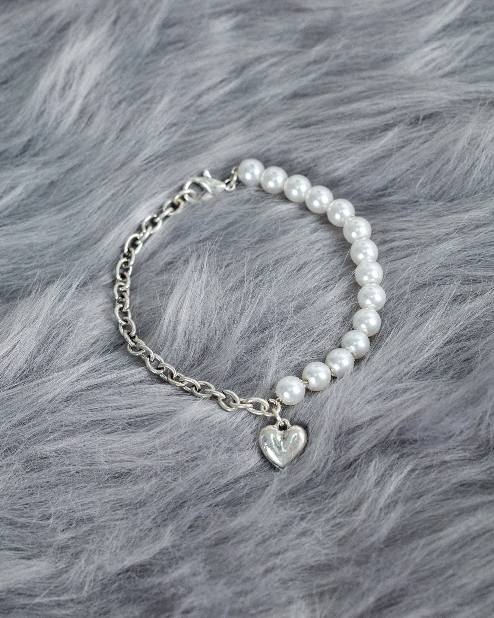 Vintage Mini Heart with Pearl Metalic Bracelet